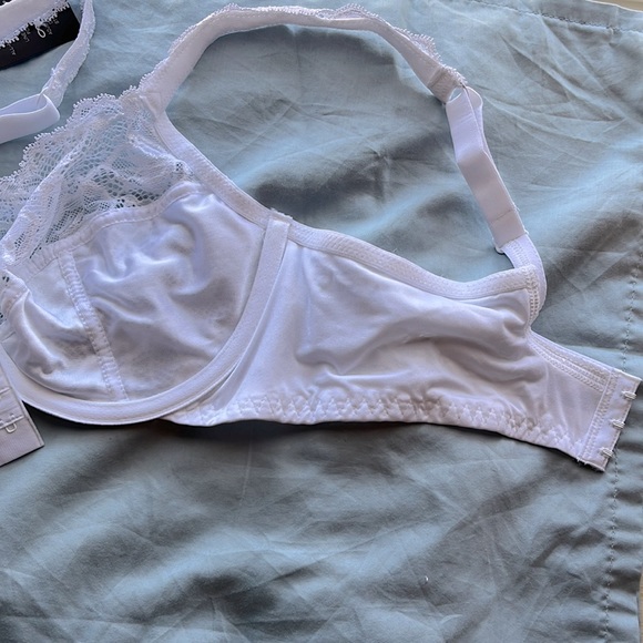 Bali Lace Desire Underwire Bra, Full-Coverage Size 38C White - Picture 7 of 8